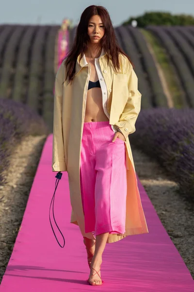 Look 23